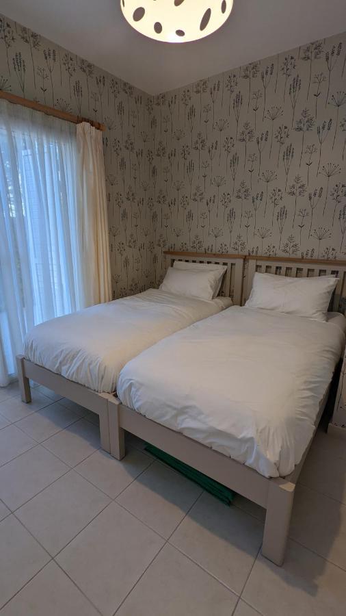 Stylish Garden Apartment At Paphos Harbour Exterior foto
